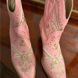 Embroidered Pink Western Boots